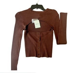 FOREVER 21 brown Cropped shug sweater size M
